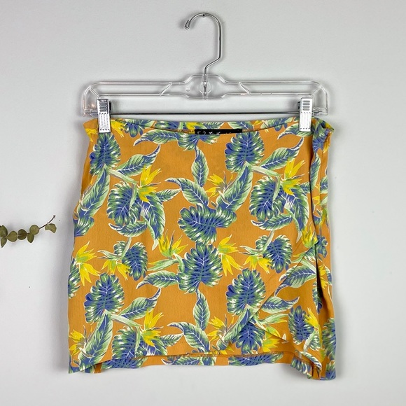 For Love & Lemons Yellow Tropical Leaf Mini Skirt - Picture 2 of 8